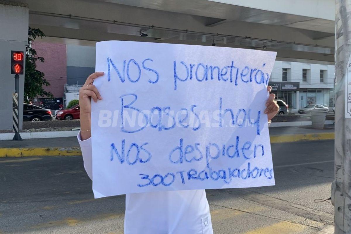 300 trabajadores del sector de salud público son despedidos