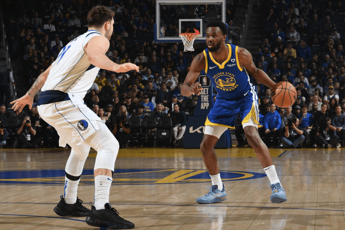 Warriors 104-100 Mavericks