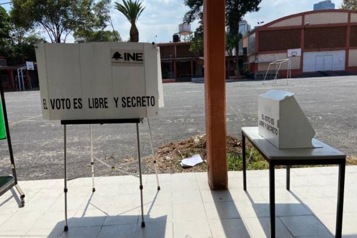 INE garantiza el voto para personas con discapacidad y comunidad LGBT