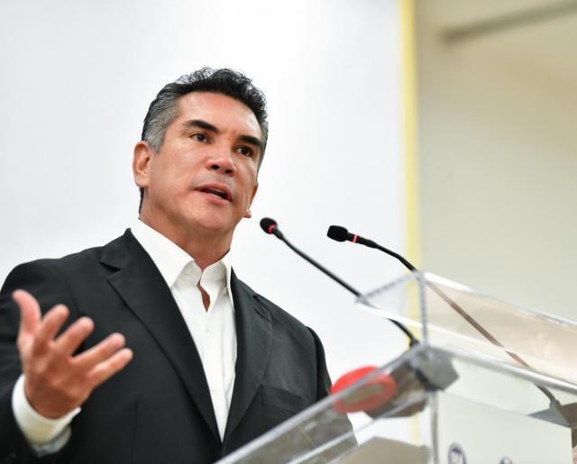"Alito" Moreno ofrece su renuncia si Máynez decline a favor de Xóchitl