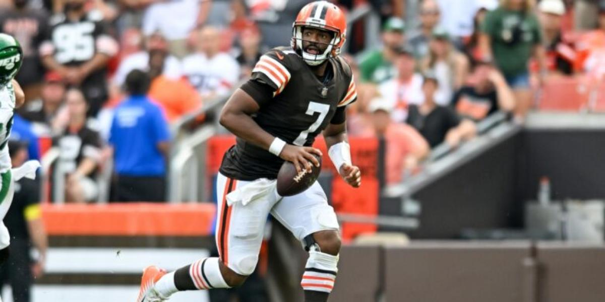 Browns vencen a Steelers