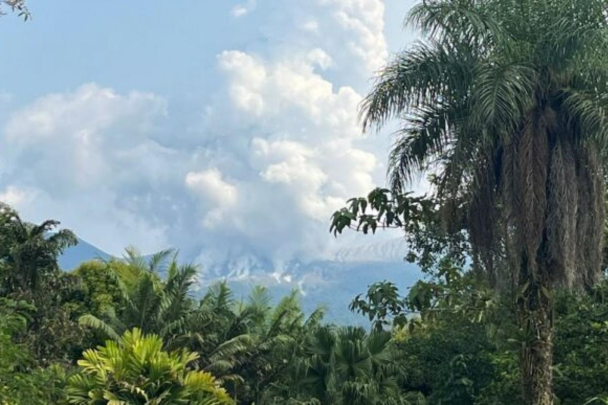 Volcán Rincón de la Vieja en Costa Rica registra una erupción potente