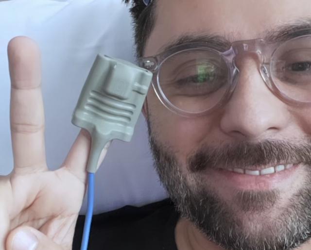 Ricardo Casares manda mensaje desde el hospital donde se recupera de un infarto 