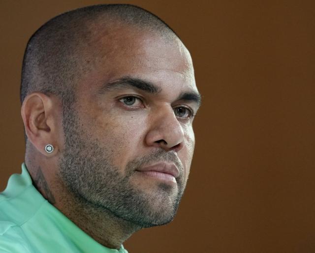 Alves abandonó la cárcel de Brians 2 el lunes pasado, tras pagar su fianza.
